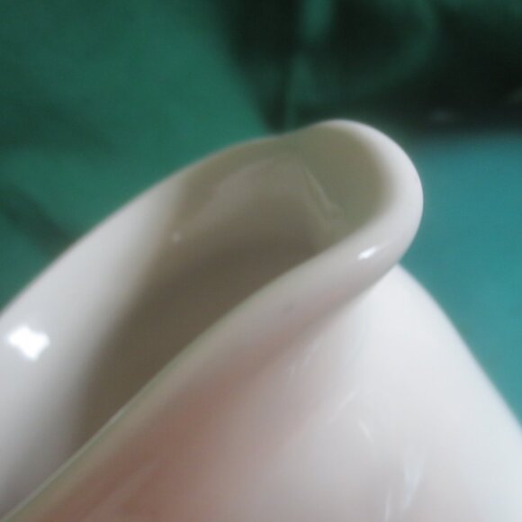 Brand New Rae Dunn "Cheers" 6.5 Cups Ceramic Pitcher from the Artisan Collection - Picture 8 of 10